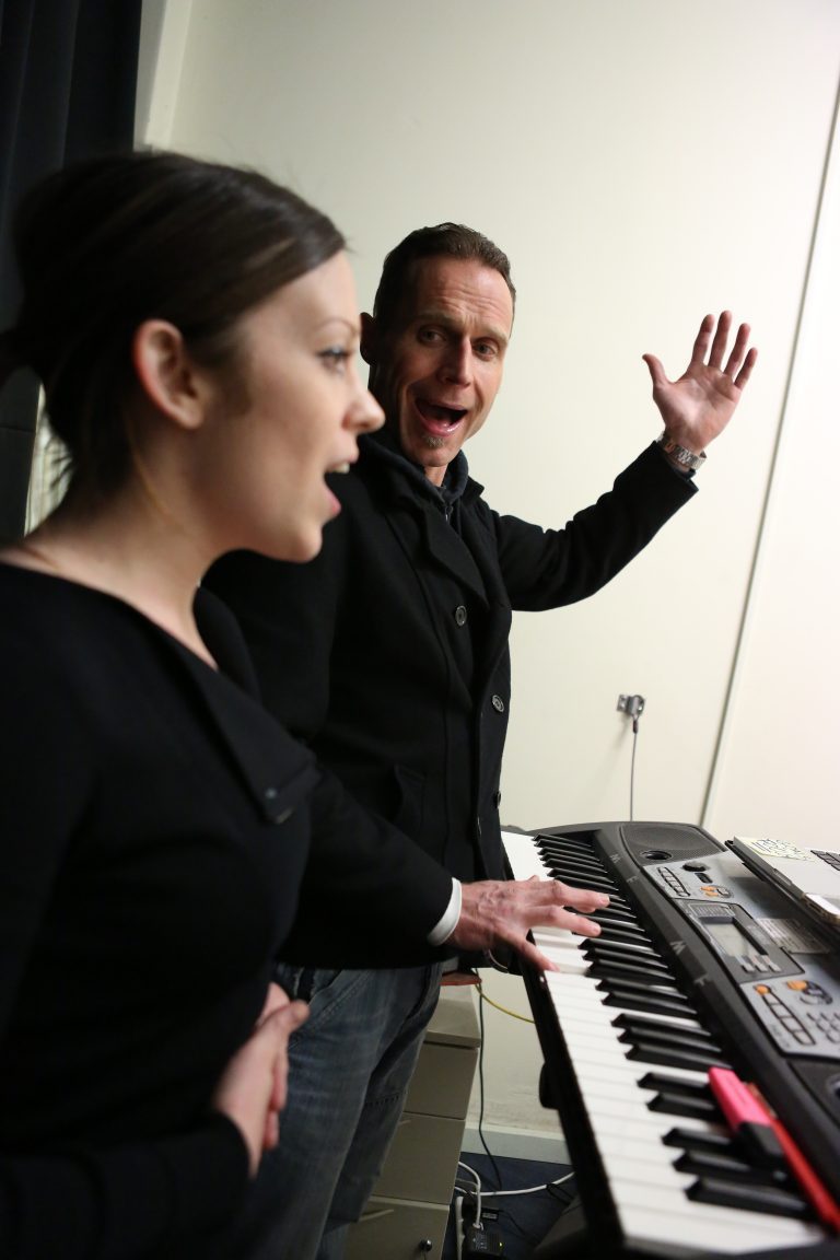 Peter Vox giving a Lesson to Alex from the band Drown This City.