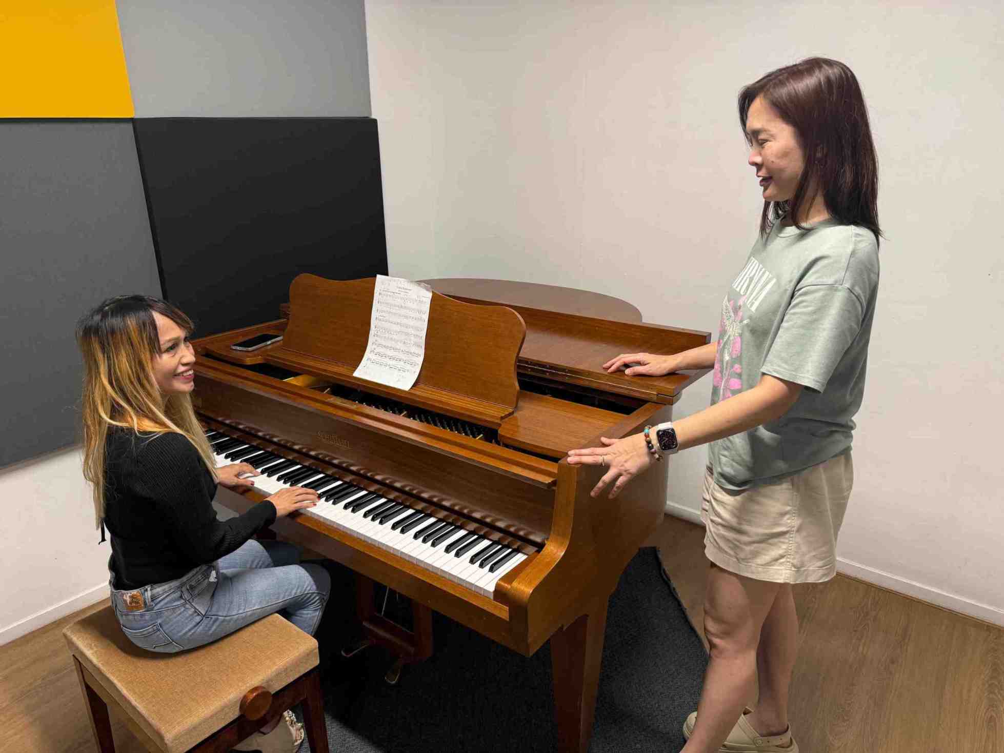 Vocal Coach Vs Singing Teacher